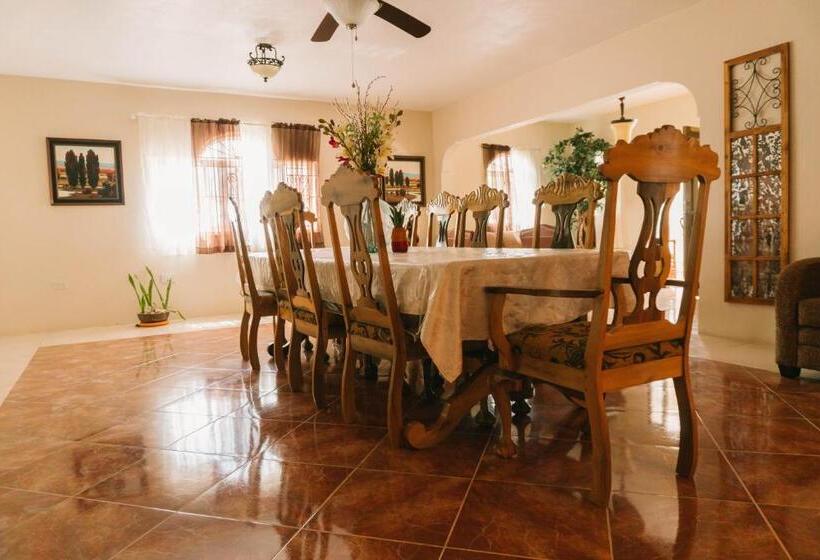 Majatalo Duncans Villa