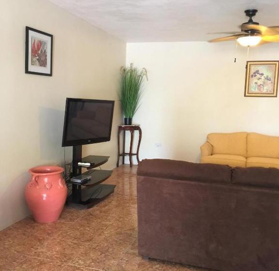 Majatalo Duncans Villa