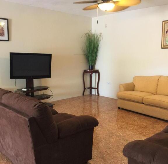 Majatalo Duncans Villa