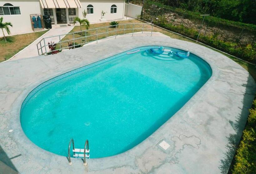 Majatalo Duncans Villa