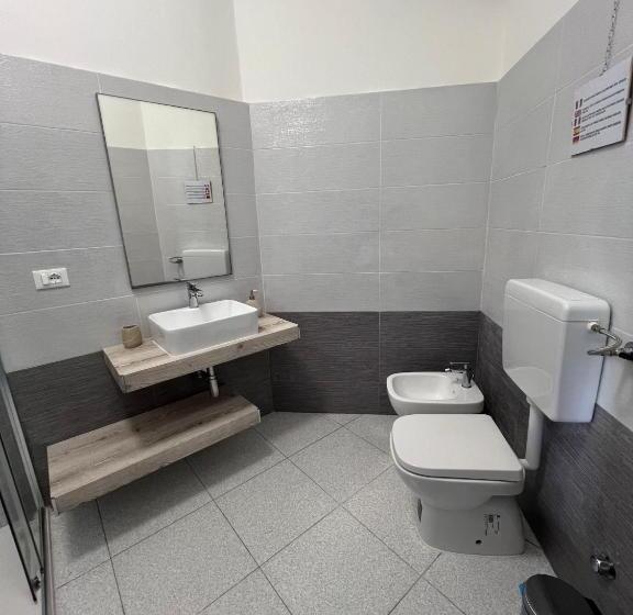 Nocleg ze śniadaniem Settetrequattro Rooms