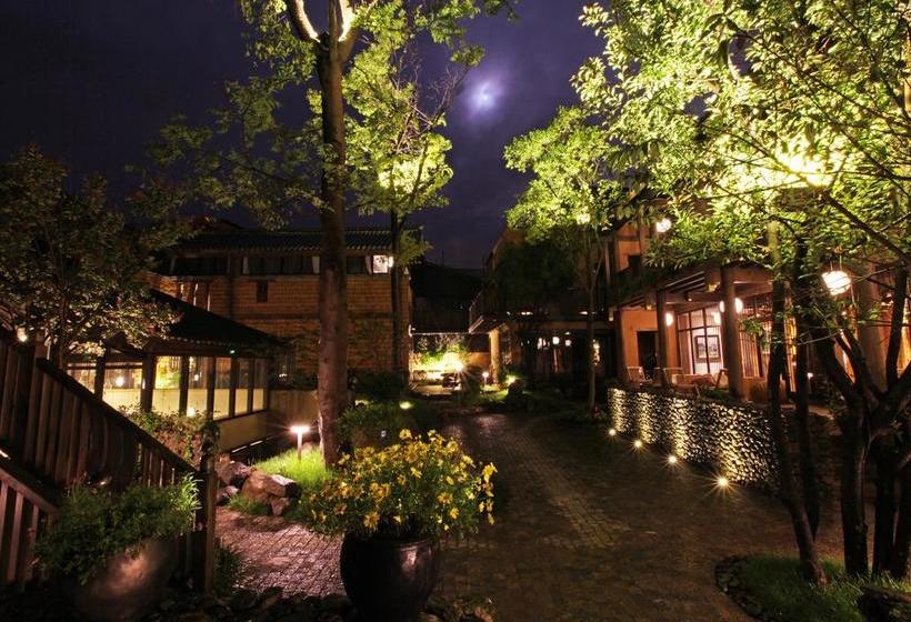 Lijiang Trustay Heartisan Boutique Hotel & Resort