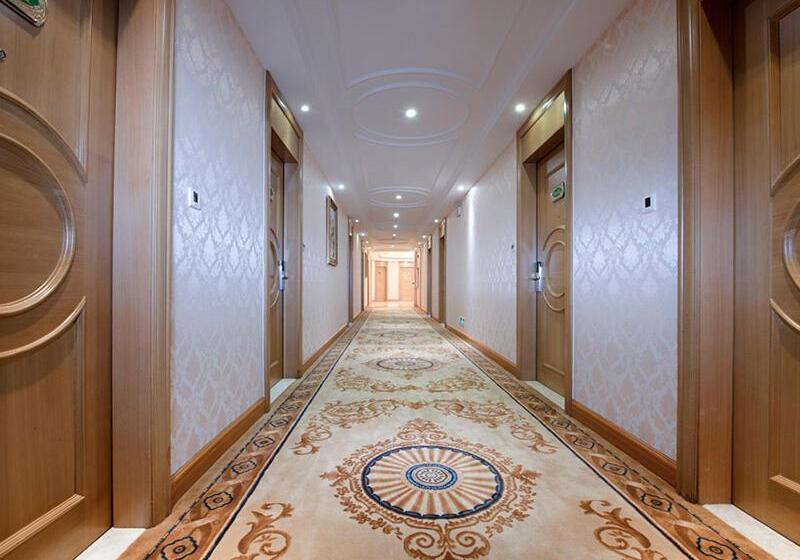 Vienna Hotel Dongguan Tangxia Lincun Square