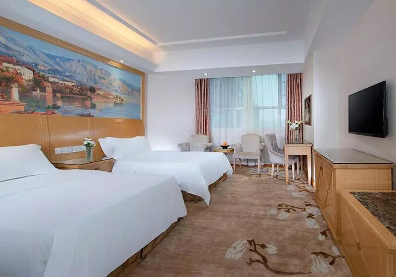 Vienna Hotel Dongguan Tangxia Lincun Square