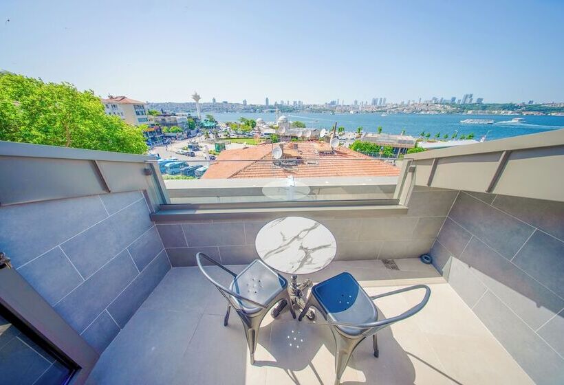 هتل The Palm Bosphorus