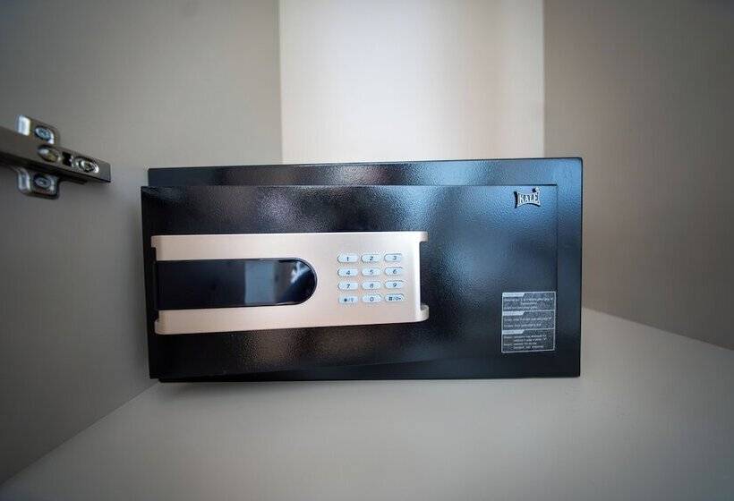 هتل The Palm Bosphorus