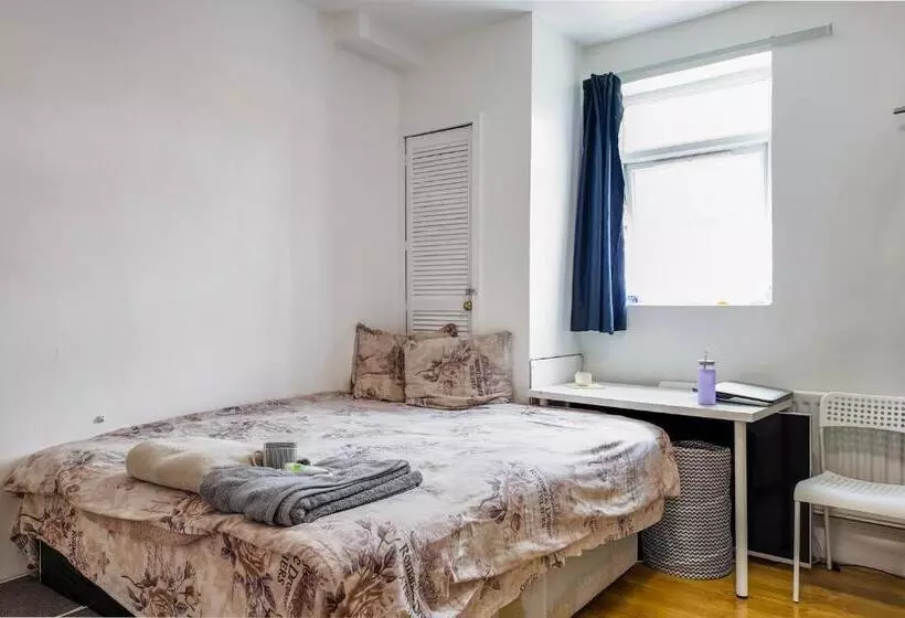 ペンション Pebbles Guest House Room 3