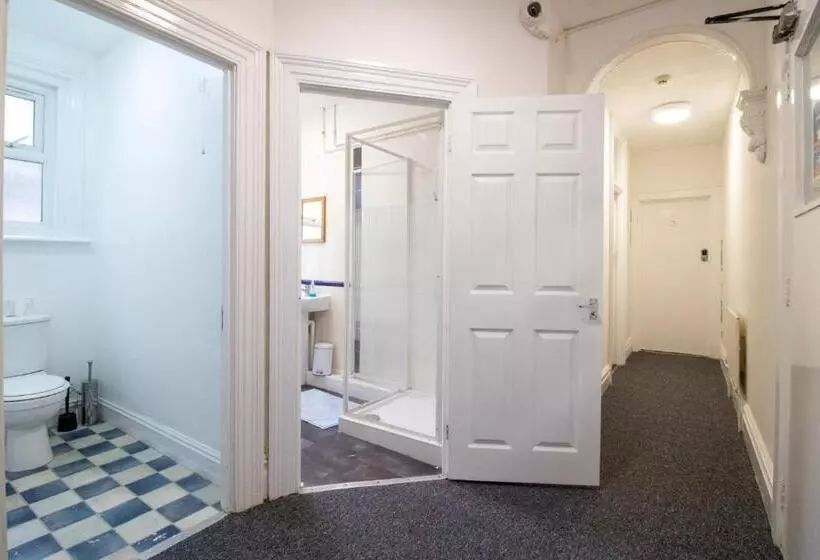 ペンション Pebbles Guest House Room 3