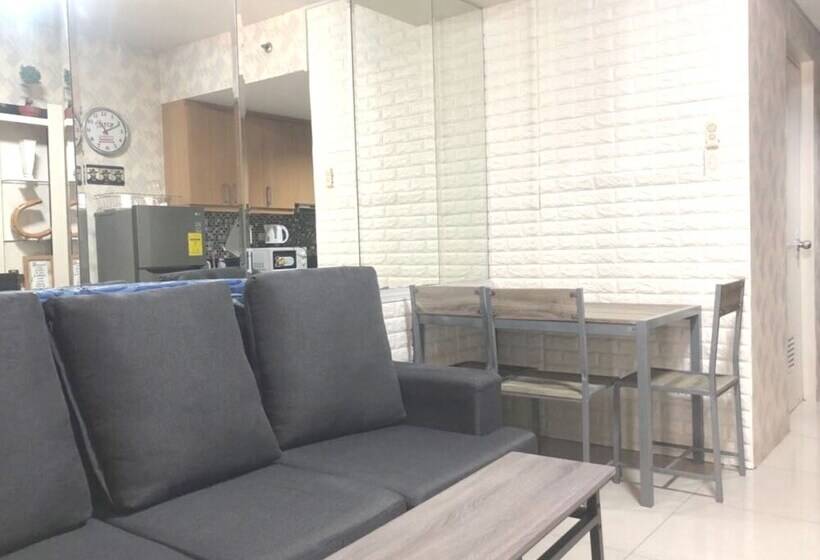 Hotel Oyo 1091 Jas Place Pasay