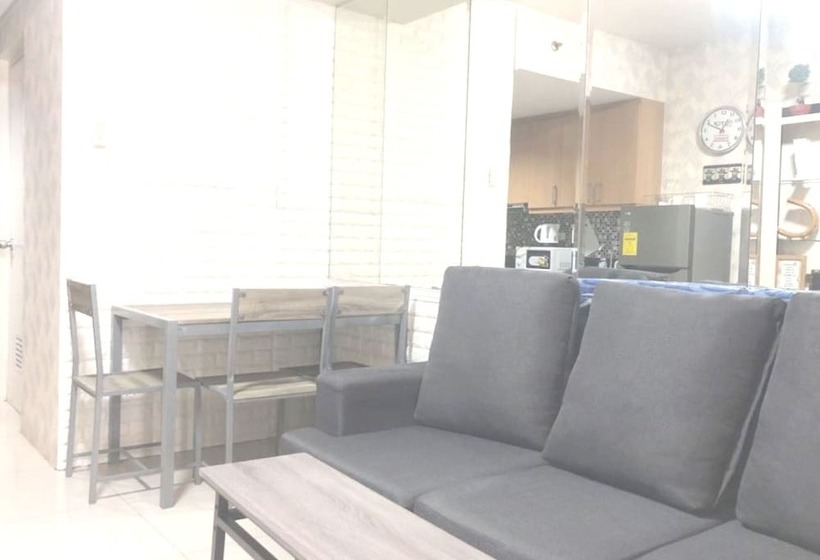 Hotel Oyo 1091 Jas Place Pasay