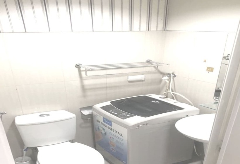 Hotel Oyo 1091 Jas Place Pasay