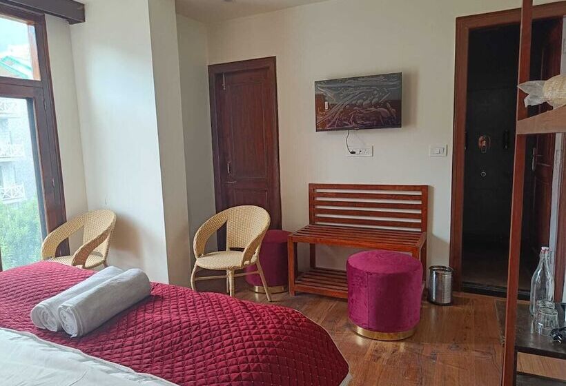 Hotel Sharanam By Sheosante