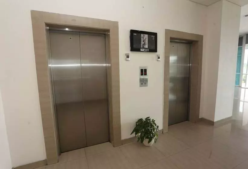 Hotelli Capital O 94037 Alfa Residence