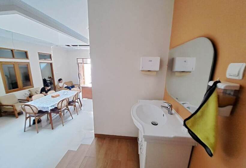 Otel Oyo 94026 Uma Arda Hometown