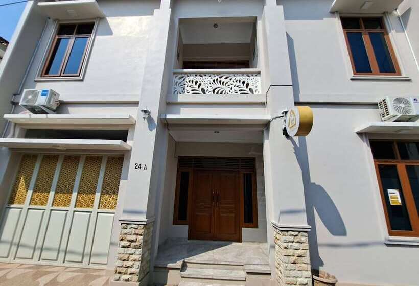 Otel Oyo 94026 Uma Arda Hometown