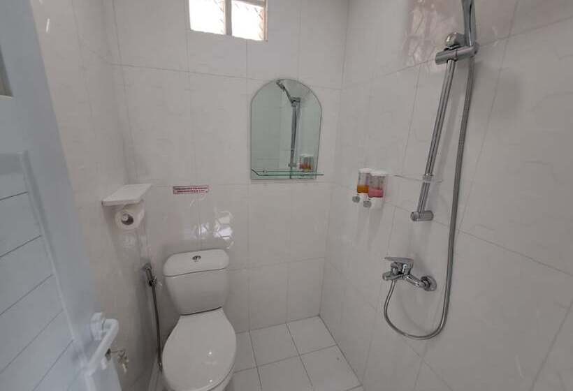 Otel Oyo 94026 Uma Arda Hometown