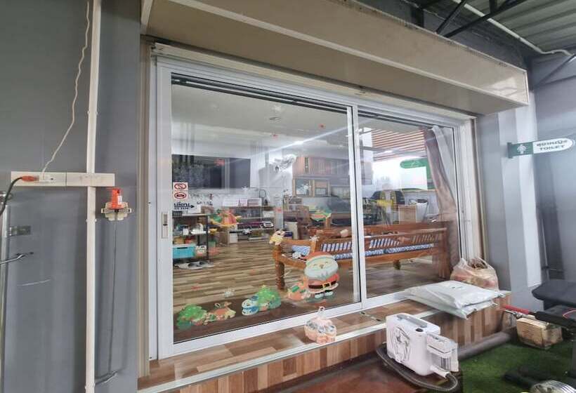 Hotel Patamanan Residence Ang Thong