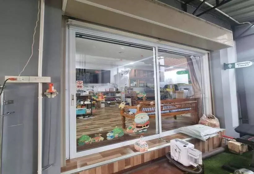 Hotelli Patamanan Residence Ang Thong