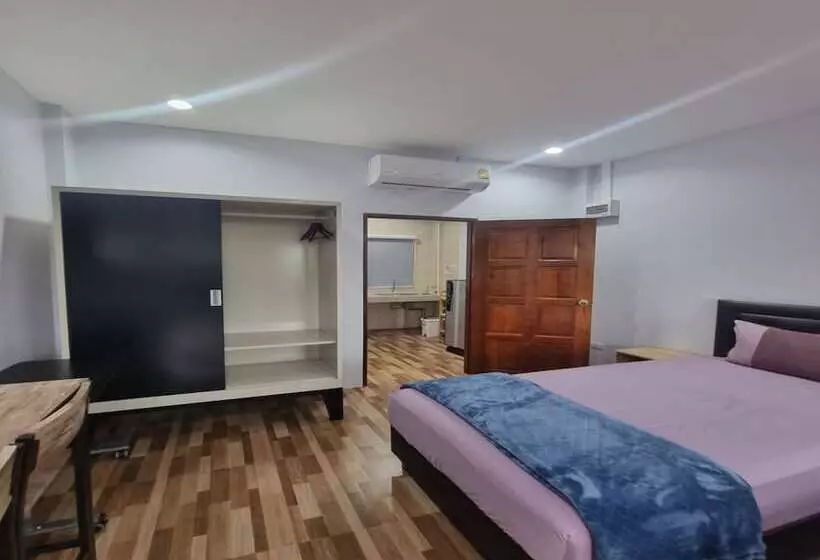 Hotelli Patamanan Residence Ang Thong