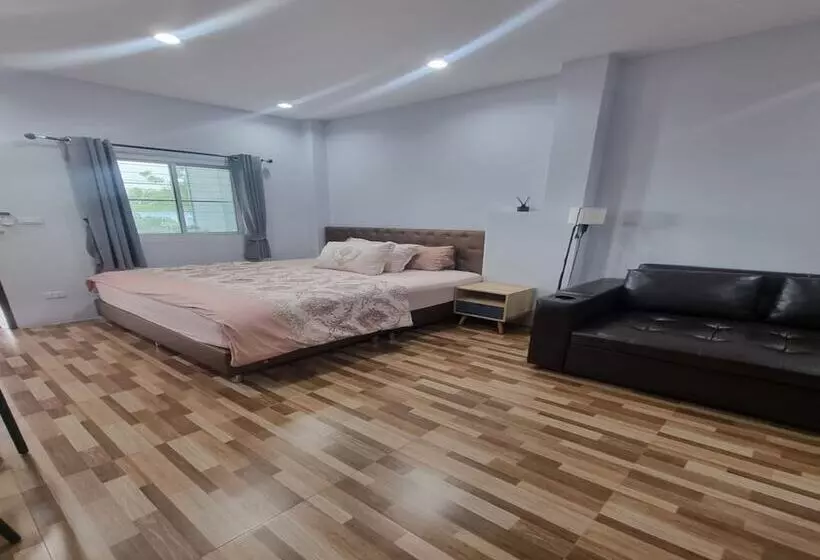 Hotelli Patamanan Residence Ang Thong