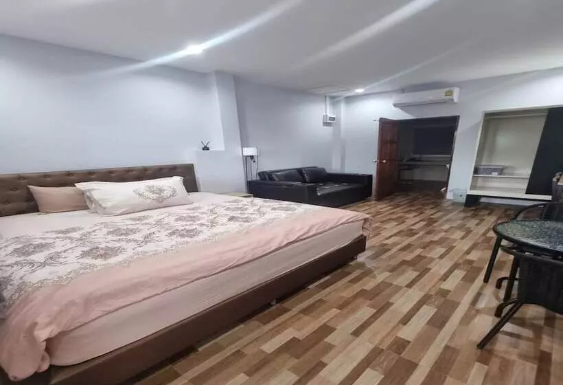 Hotelli Patamanan Residence Ang Thong