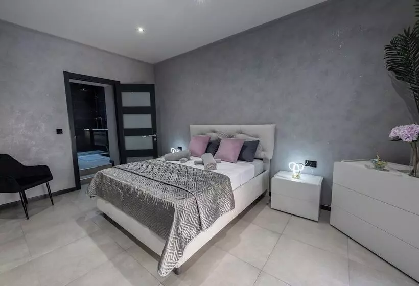 تختخواب و صبحانه Matilde Valletta Suites