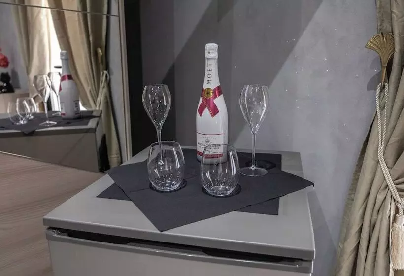 تختخواب و صبحانه Matilde Valletta Suites