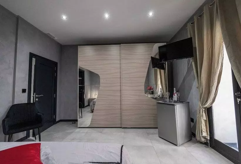 تختخواب و صبحانه Matilde Valletta Suites