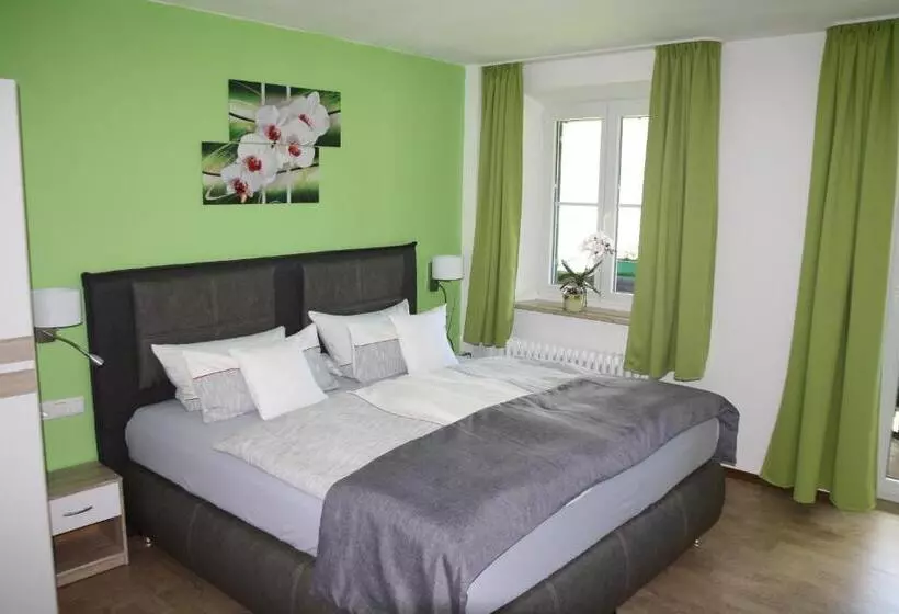 Hotelli Restaurant Hausberg Garmisch Partenkirchen