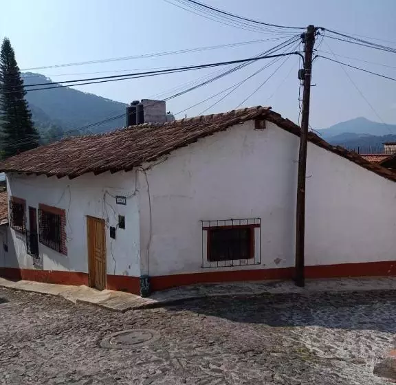 ユースホステル Valle De Ensueño