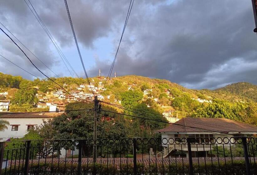 Hostel Valle De Ensueño