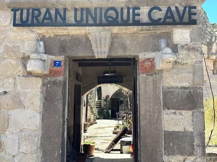 ホテル Turan Unique Cave Cappadocia
