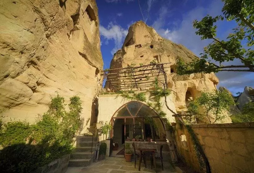 ホテル Turan Unique Cave Cappadocia
