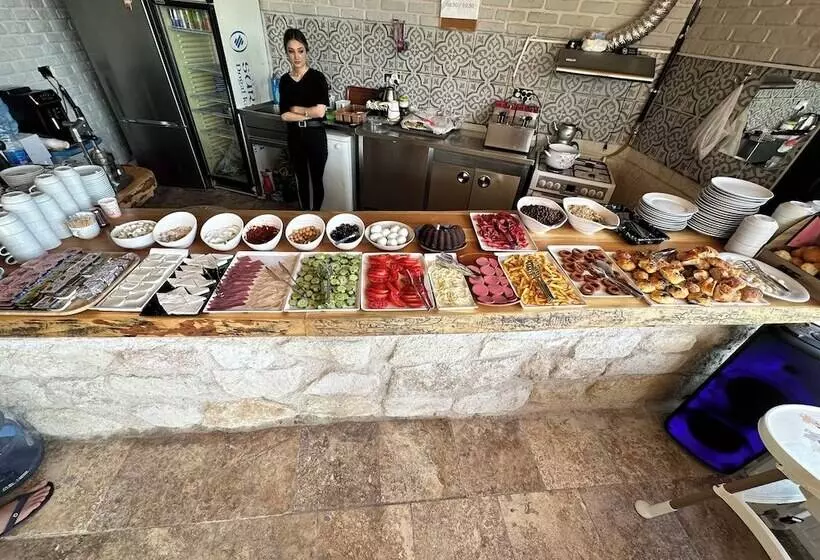 ホテル Turan Unique Cave Cappadocia