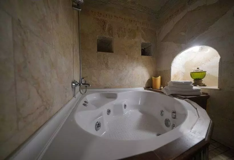 ホテル Turan Unique Cave Cappadocia
