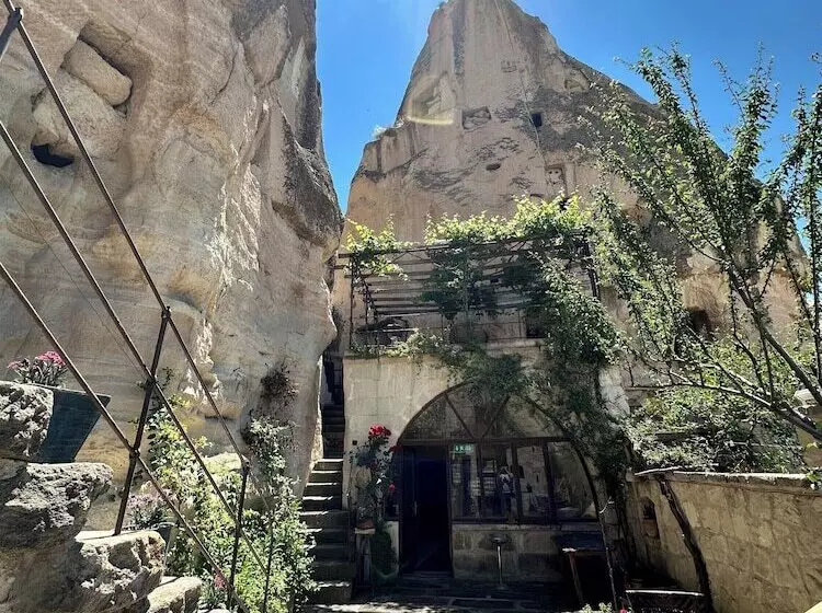 ホテル Turan Unique Cave Cappadocia