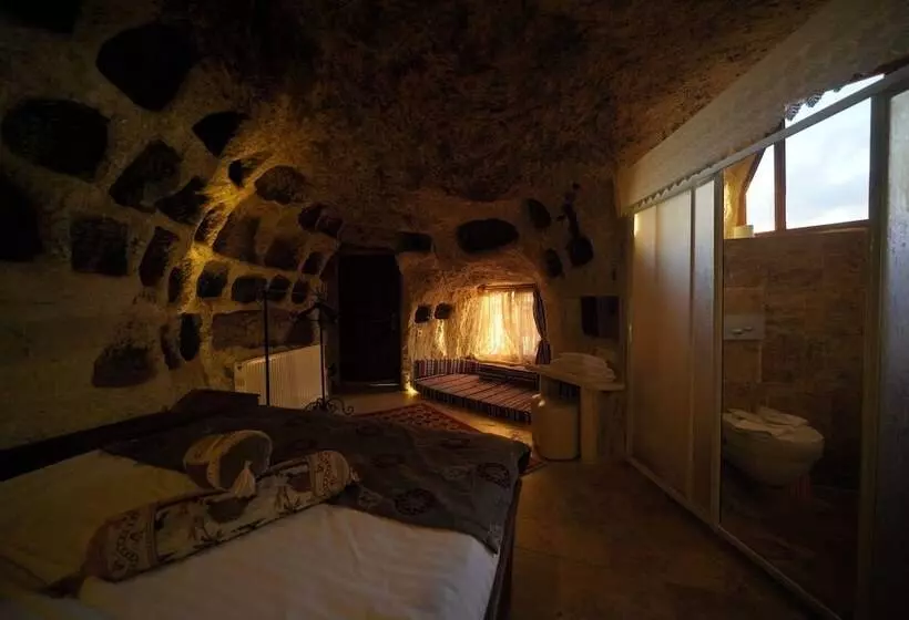 ホテル Turan Unique Cave Cappadocia