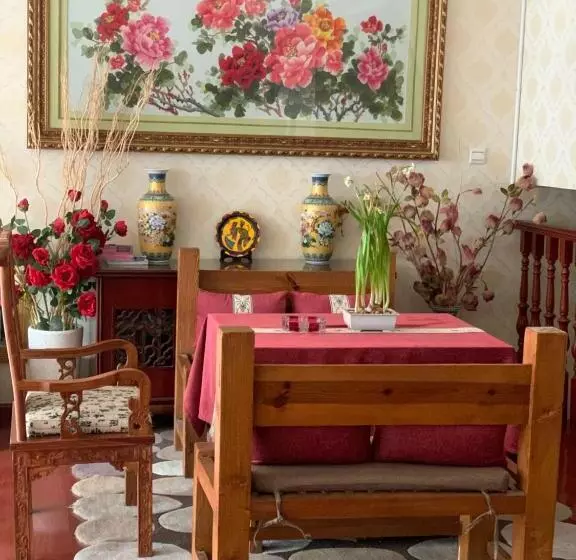 ユースホステル Mama Naxi Guesthouse