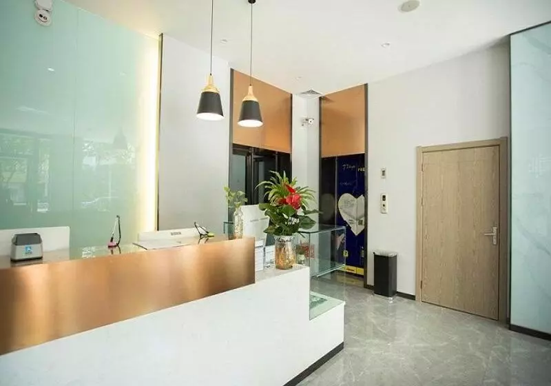 Hotelli 7days Premium 7days Premium Dali Railway Station Branch