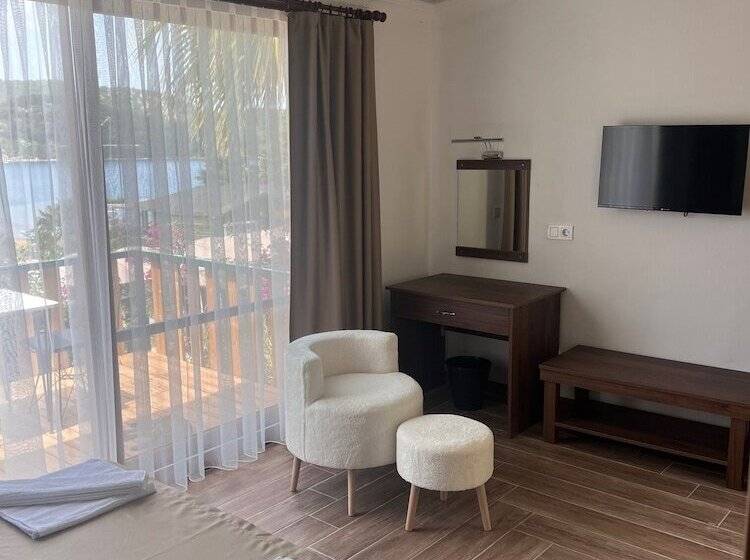 ホテル Teras Orhaniye