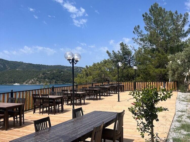 ホテル Teras Orhaniye