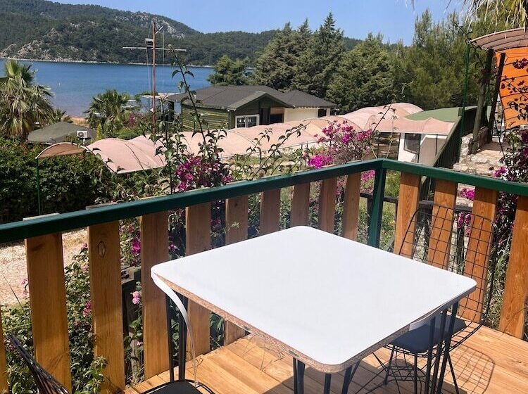 ホテル Teras Orhaniye