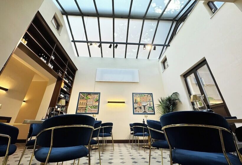 هتل Villa Alliata Di Pietratagliata