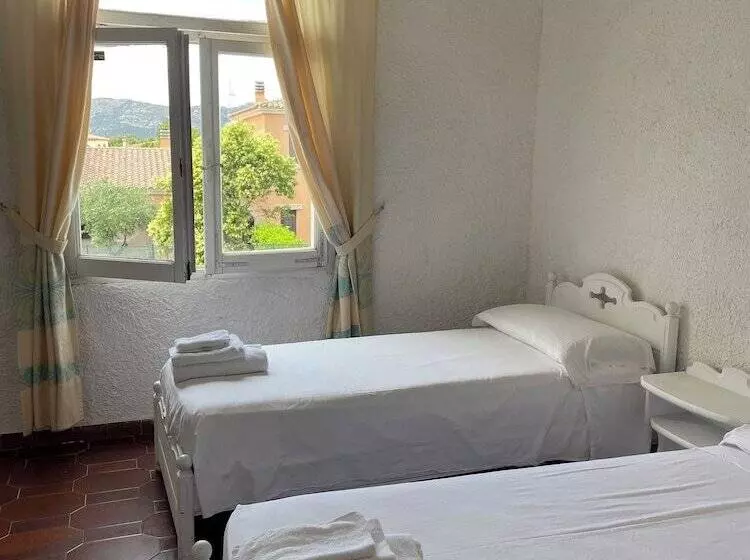 ホテル Al Faro Spiaggia La Cinta Santeodoro