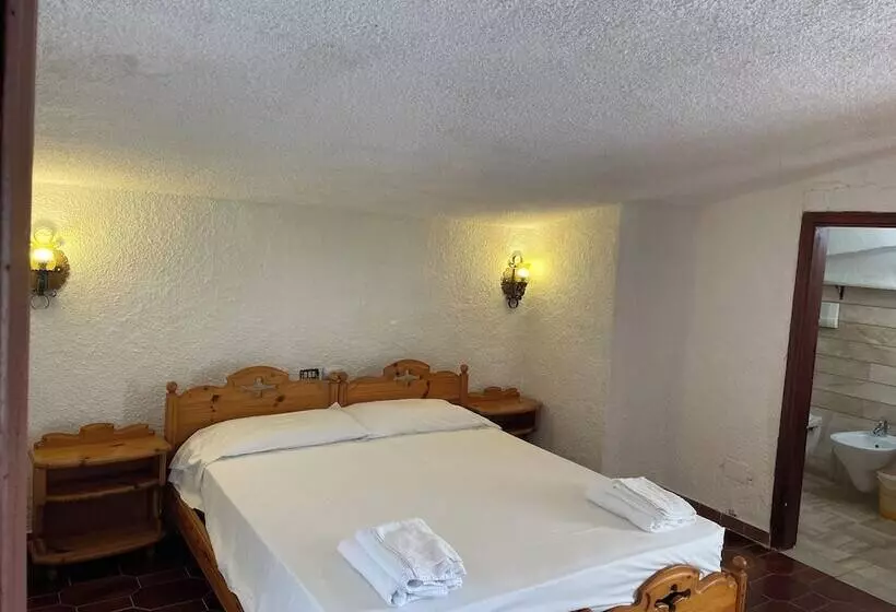 ホテル Al Faro Spiaggia La Cinta Santeodoro