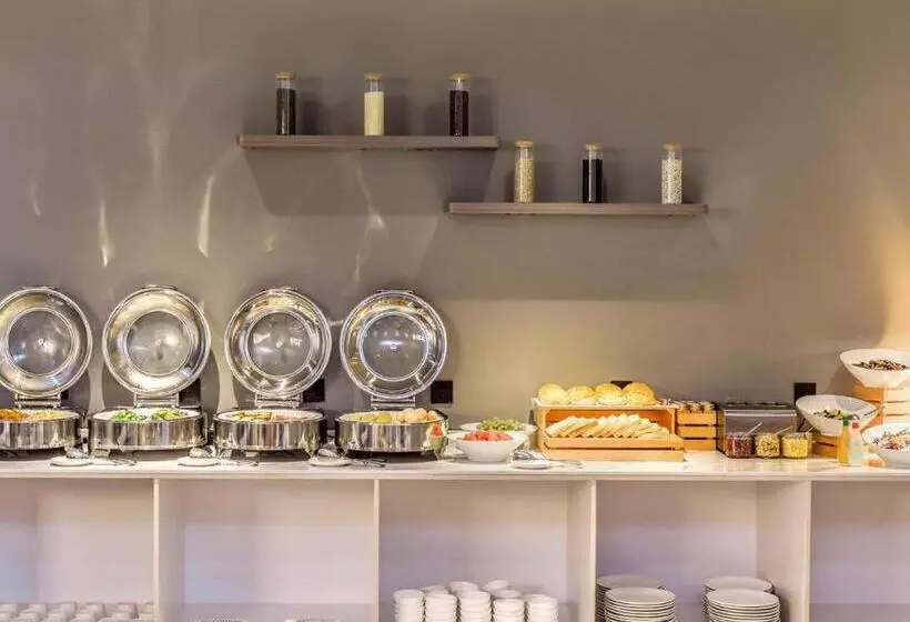 Borrman Hotel Wanning Wenming Road High Speed Railway Station