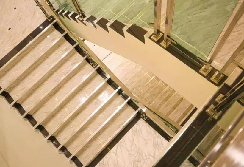 Hotelli โรงแรม ไอยรา ริเวอร์ไรน์ นครพนม