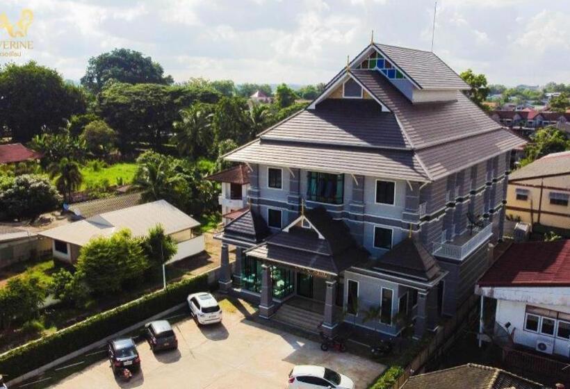 Hotel โรงแรม ไอยรา ริเวอร์ไรน์ นครพนม