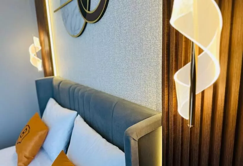 Hotelli Bera Airport