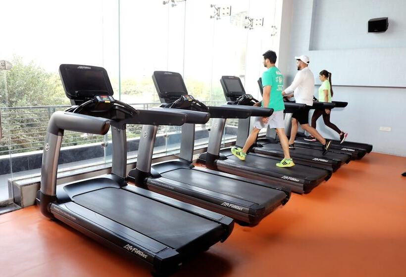 Отель Daiwa Avenue 37